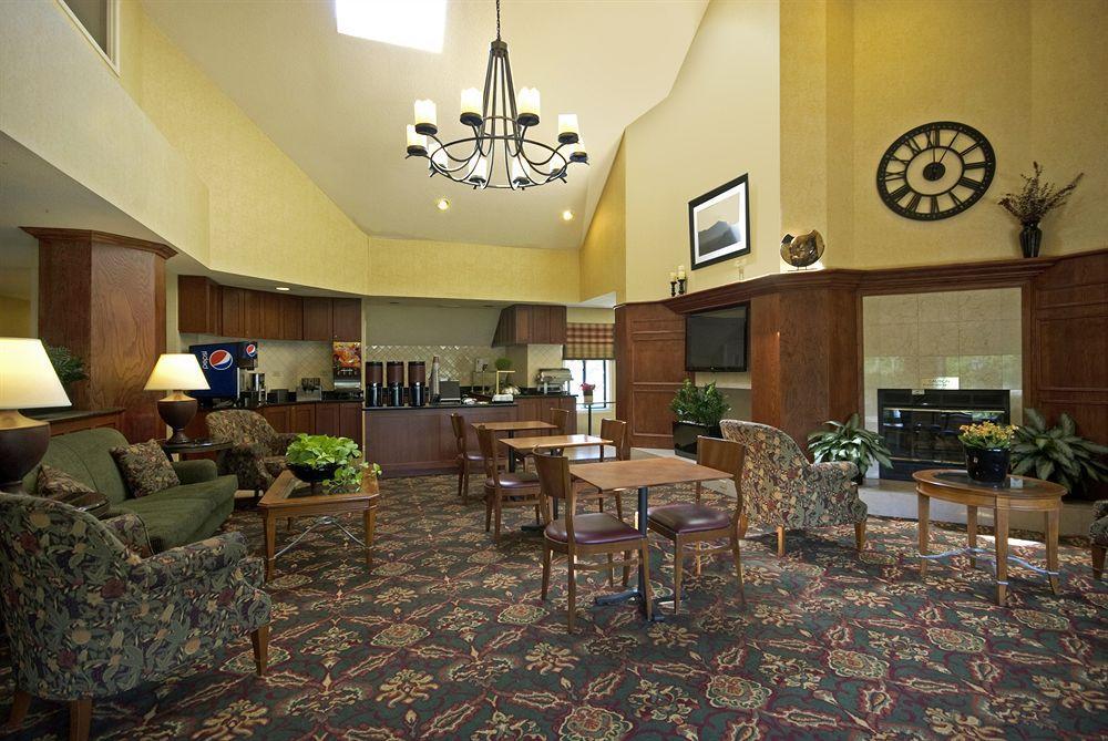 Residences at Daniel Webster Merrimack Restaurant foto
