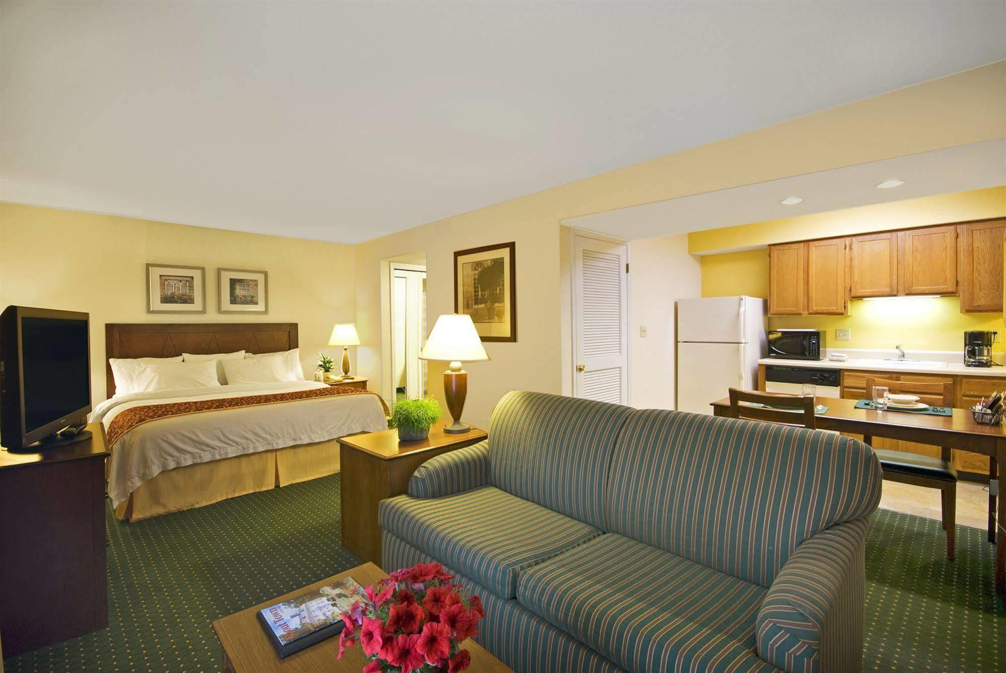 Residences at Daniel Webster Merrimack Zimmer foto